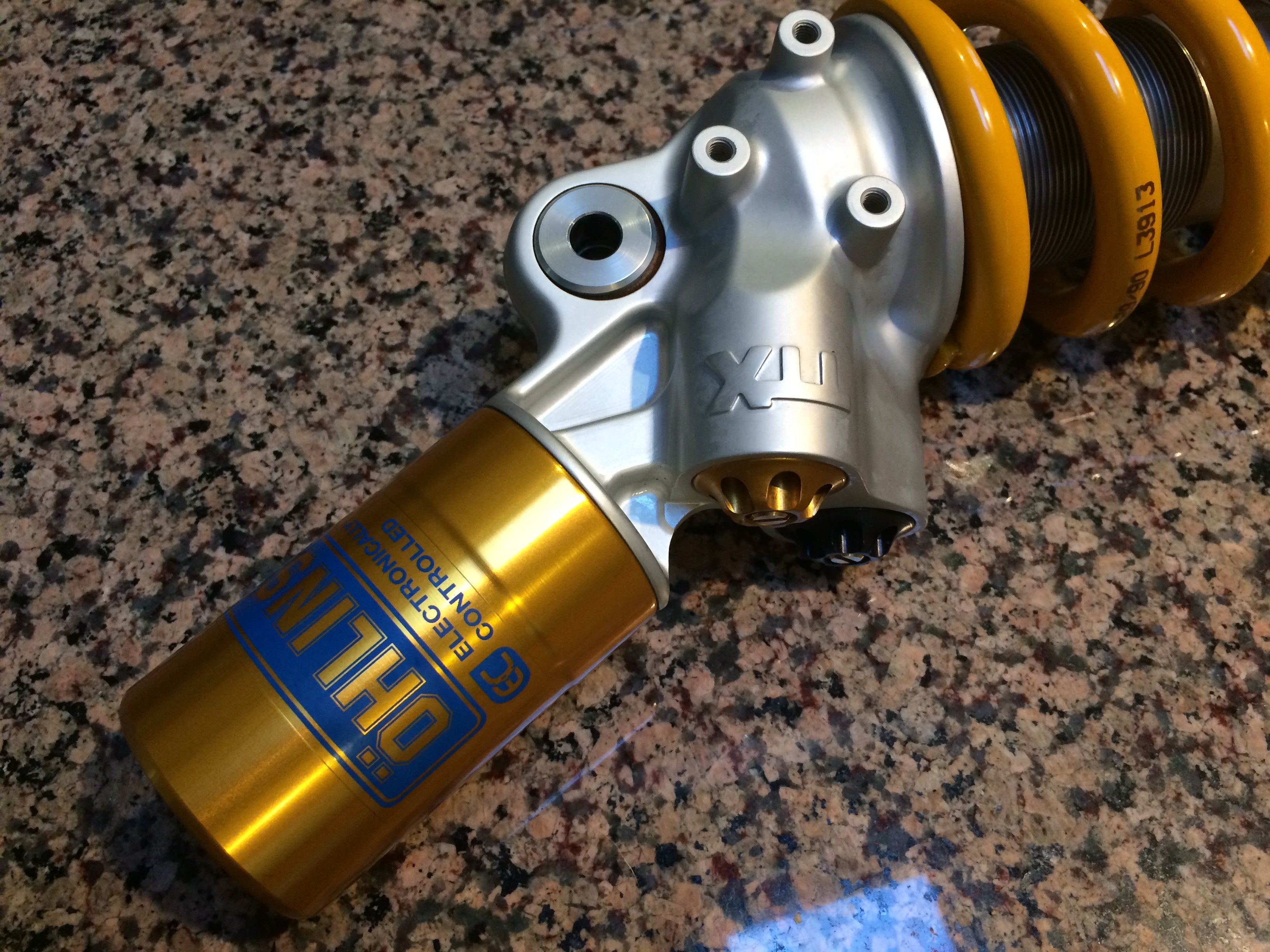ohlins hypermotard 821